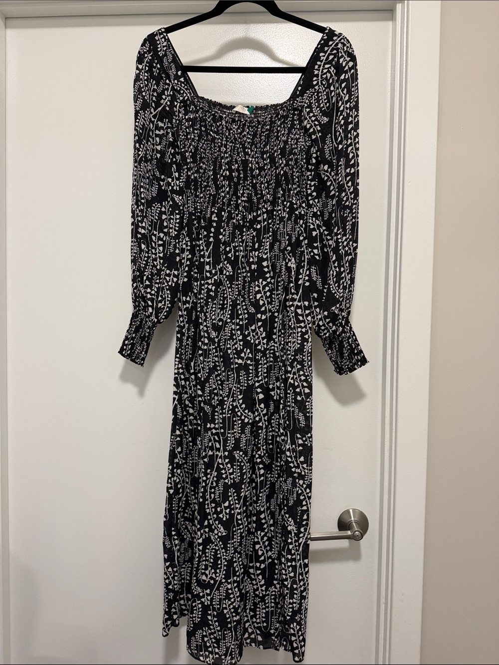 RIXO Black and White Floral Smocked Long Sleeve Midi Dress with Slit size Small